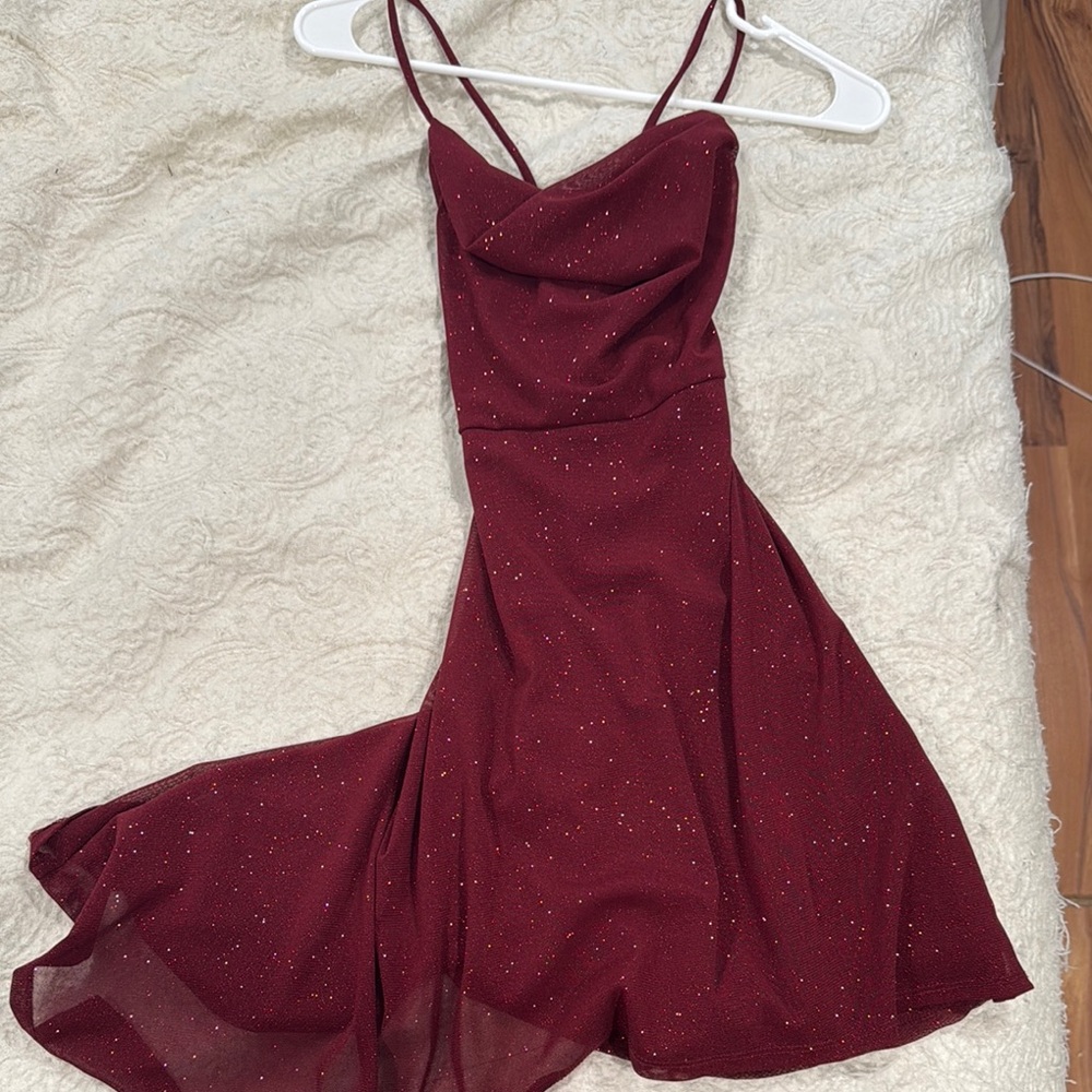 Elegant Burgundy Spaghetti Strap Dress